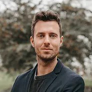 Home 8 Carl Hoogvliet